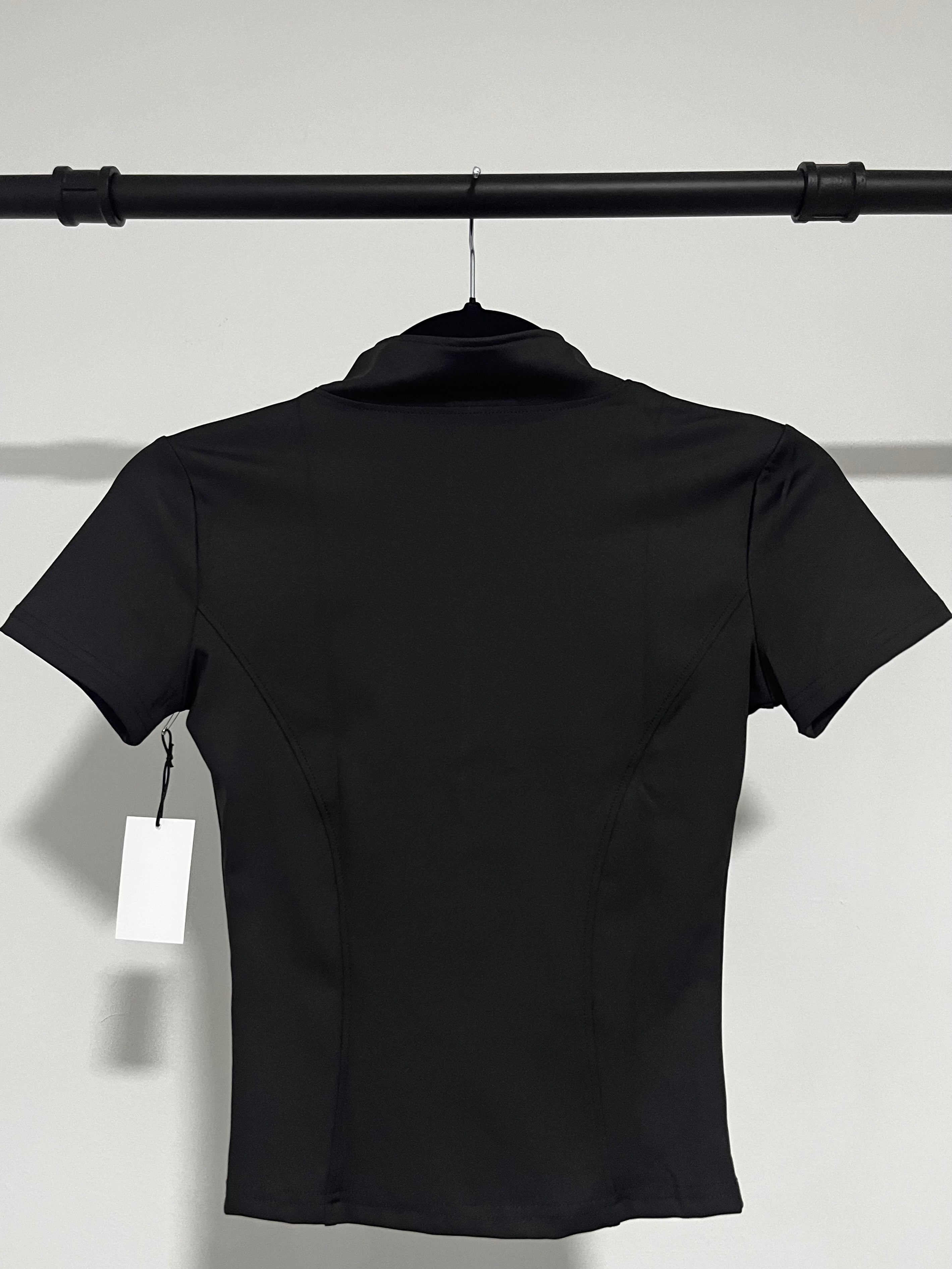 Blusa zipper en color negro